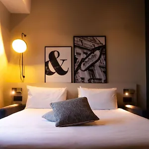 Mercure Tour Eiffel Pont Mirabeau 4*, Paris France