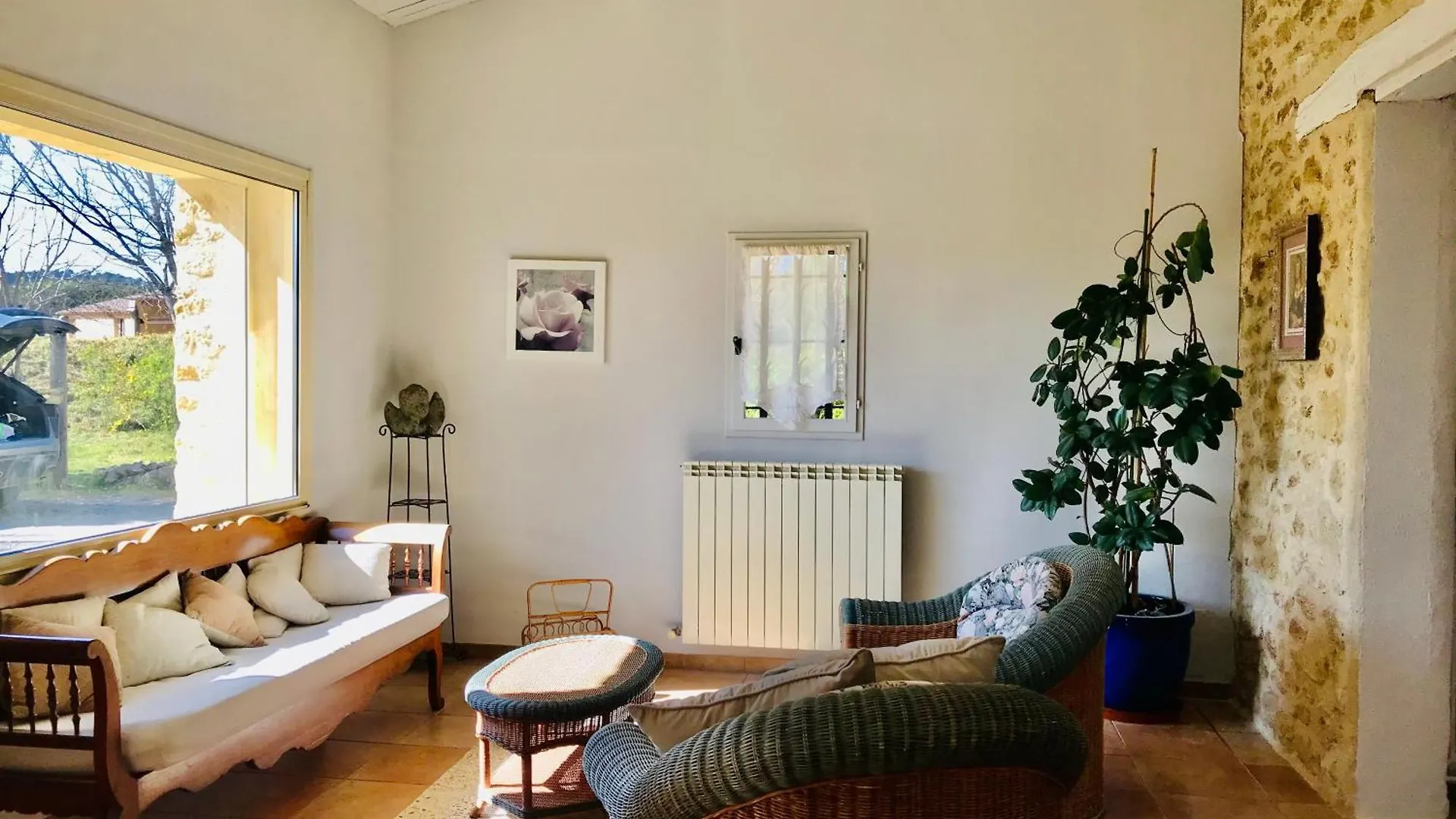 Bed & Breakfast Chateau Saint-Pierre De Mejans Puyvert France